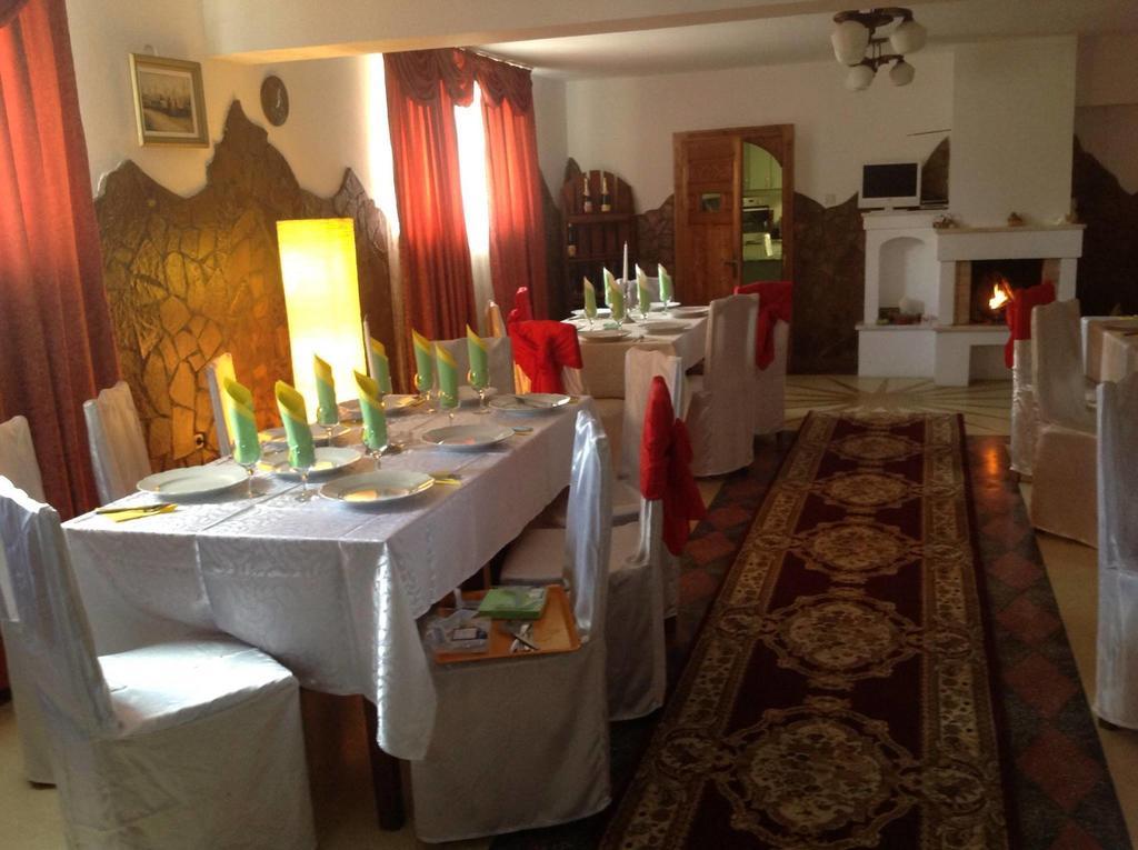 Hotel Casa Avram Suczawica Zewnętrze zdjęcie
